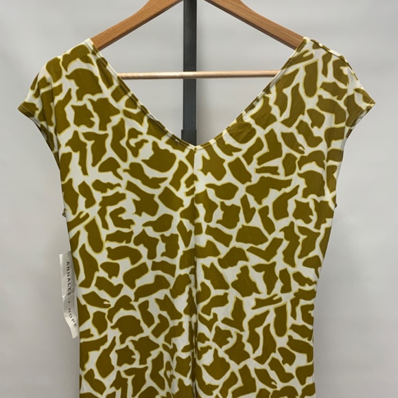 Annalee + Hope Green and White Print  Top - Picture 6 of 7